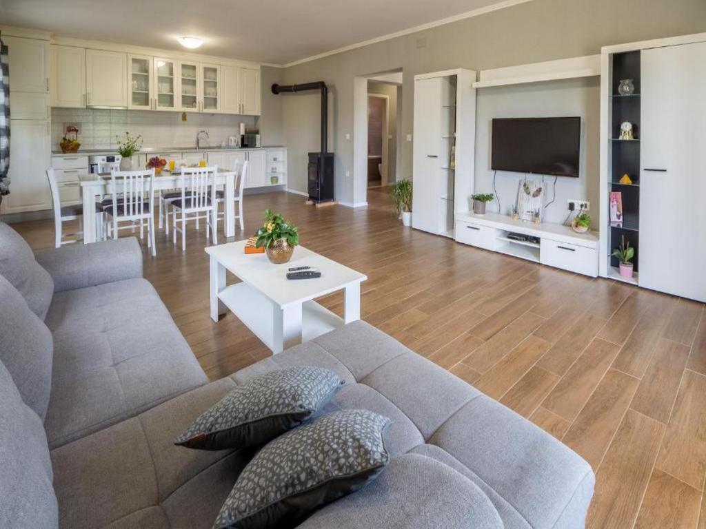 Apartment Noah and Matija photo 4