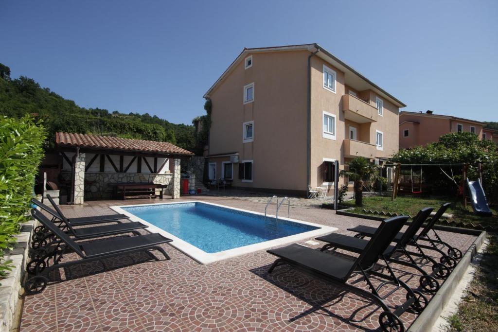 Apartments Fjolla photo 1