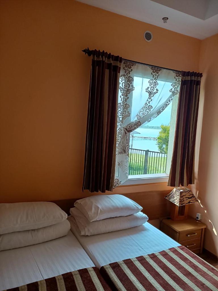 "Vanilla" Pokoje i Apartamenty Nad Brzegiem Jeziora photo 2