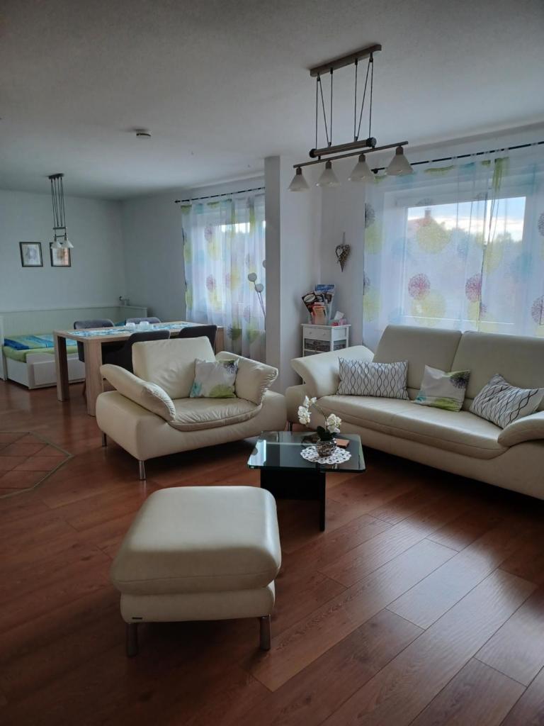 Ferienwohnung Landsburgblick photo 1