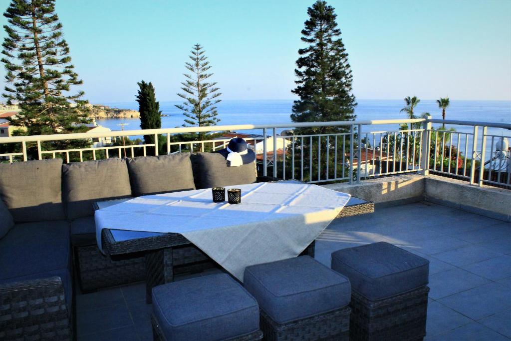 Coral Blue Bay Villa photo 3