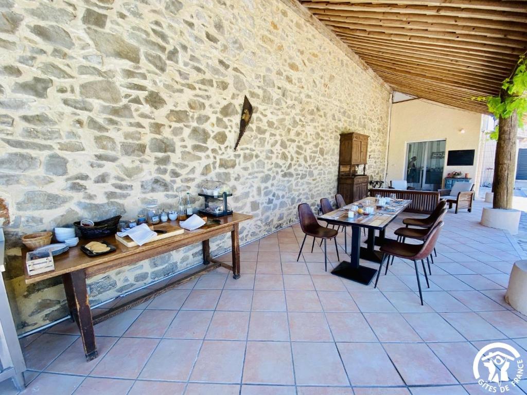 Gîte et Chambres d'hôtes  Le Coq du Nord - Mailhac - Tap to explore photos