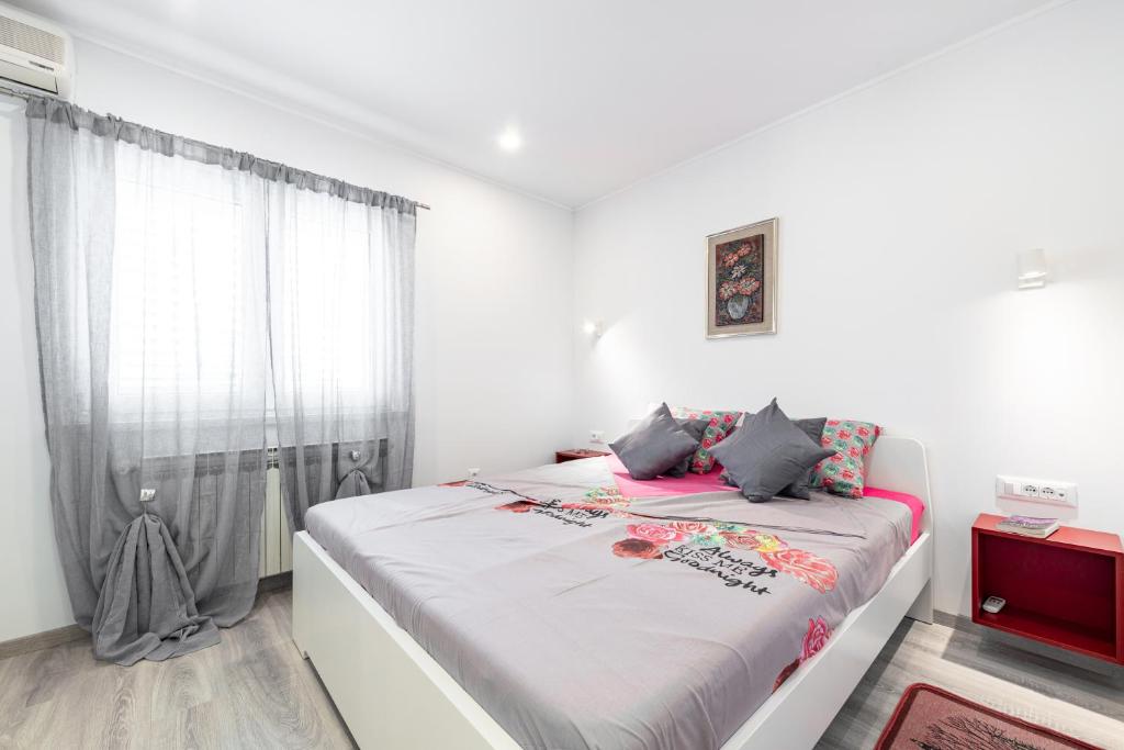 Apartment Bobara photo 1