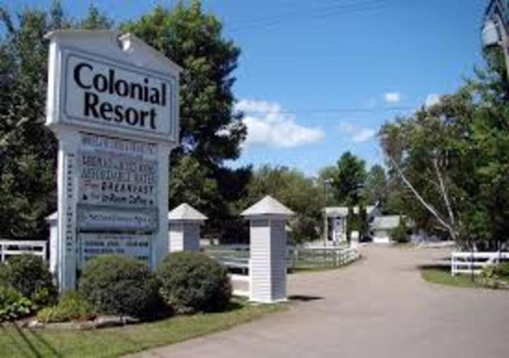 Colonial Resort-1000Islands photo 2