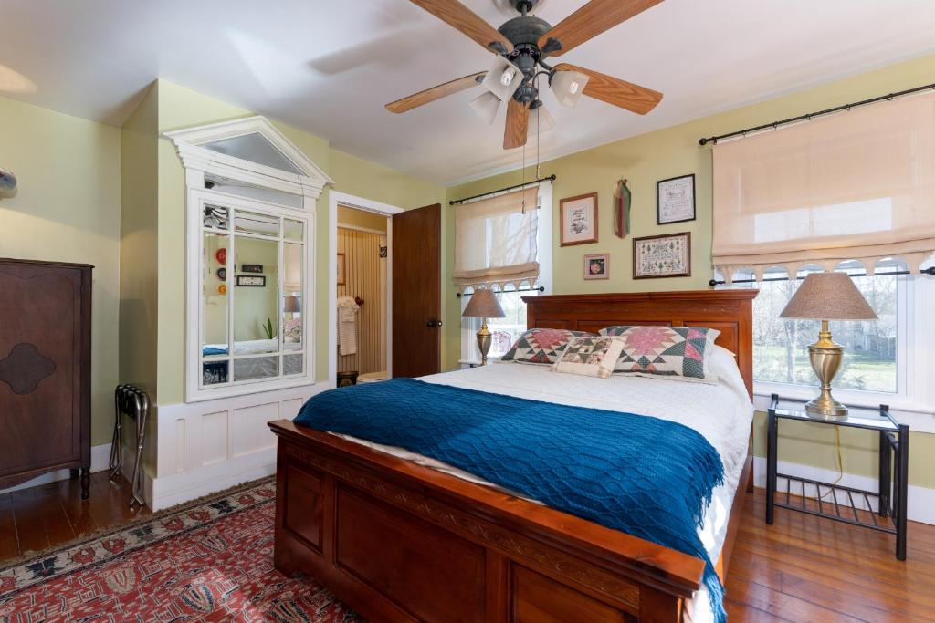 Saratoga Farmstead B&B photo 1