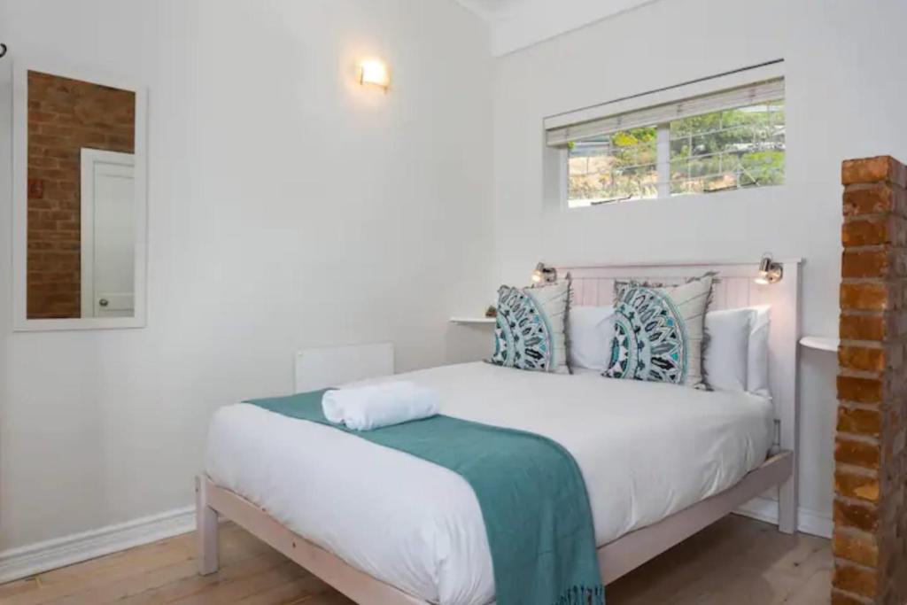 Newly Renovated Studio Apartment in Cape Town photo 2