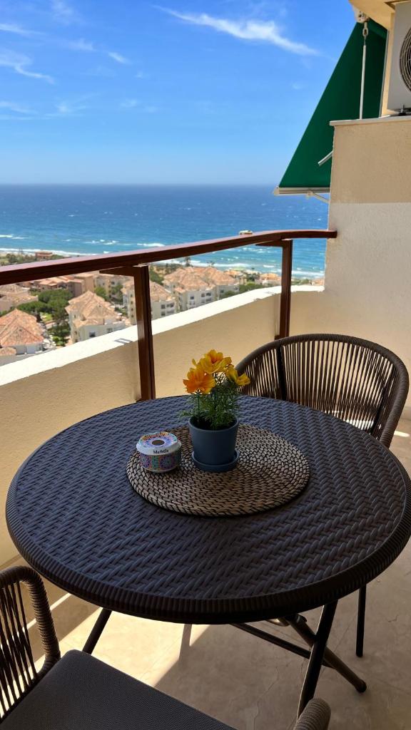 Sea view by Laura photo 1