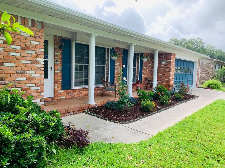 Cush Jax Baymeadows Ranch, Close to Everything!