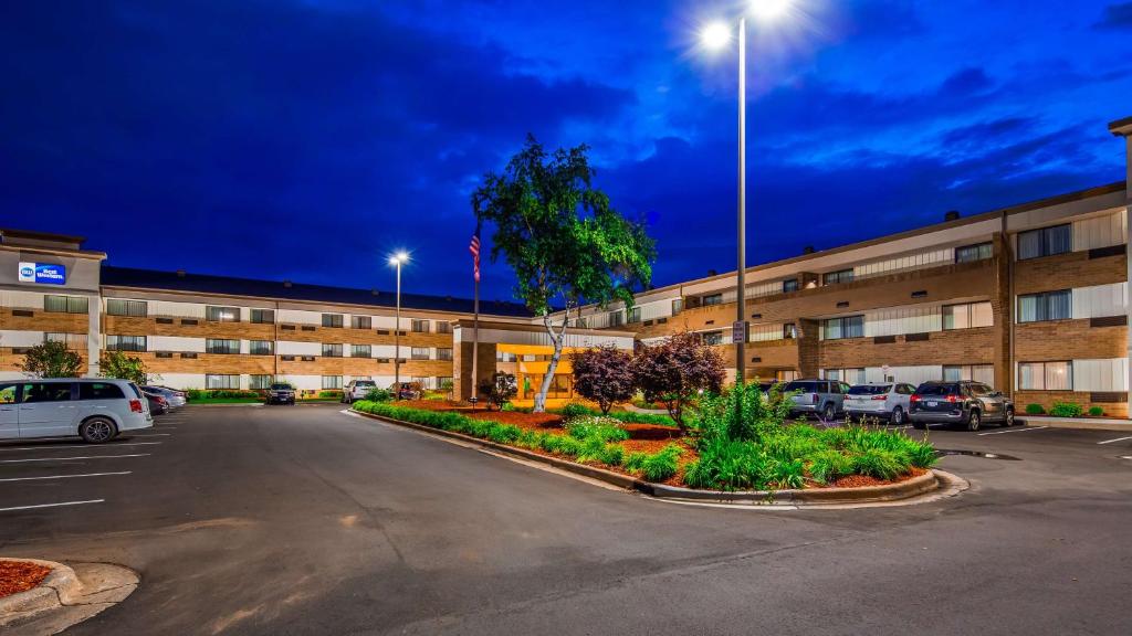 Best Western Warren Hotel photo 2