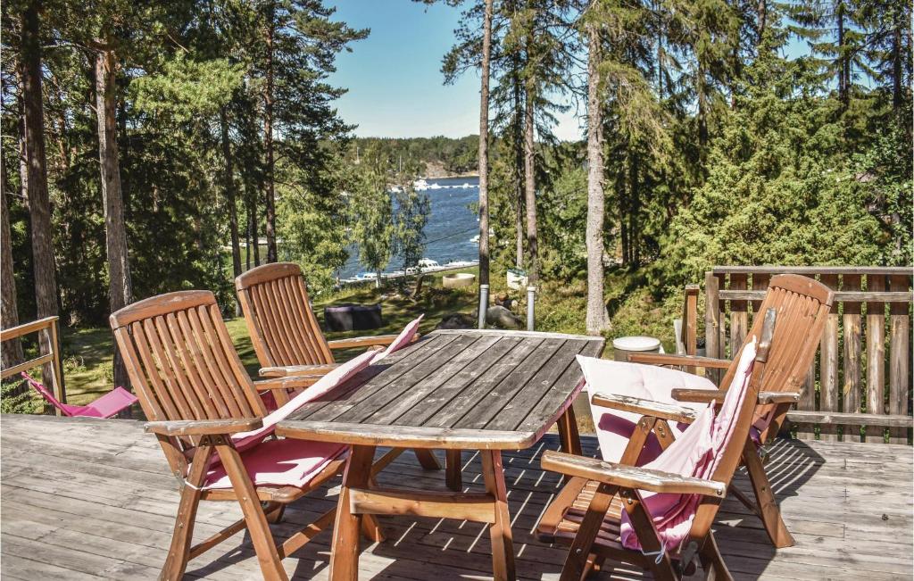 Stunning Home In Djurhamn With 2 Bedrooms And Wifi