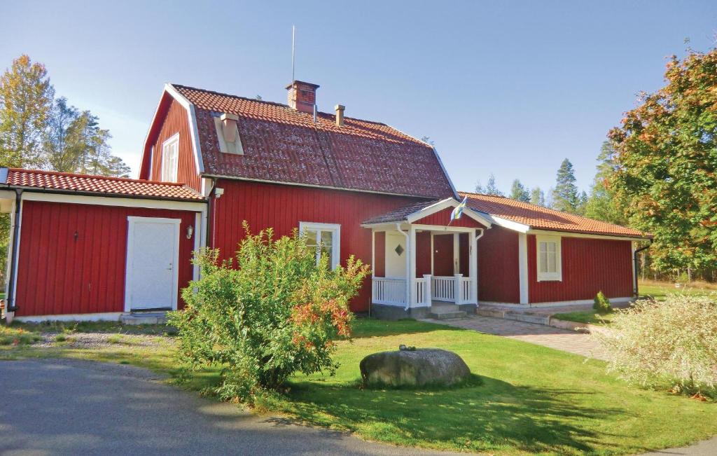 Nice Home In Orrefors With 5 Bedrooms And Wifi