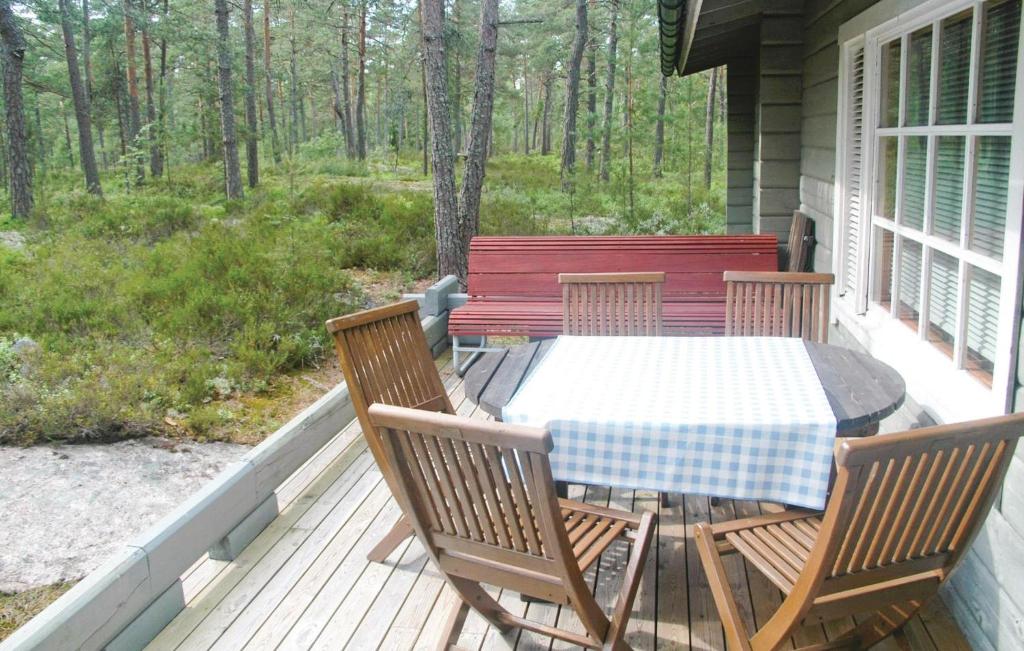 Stunning Home In Hammar With 4 Bedrooms And Sauna photo 4