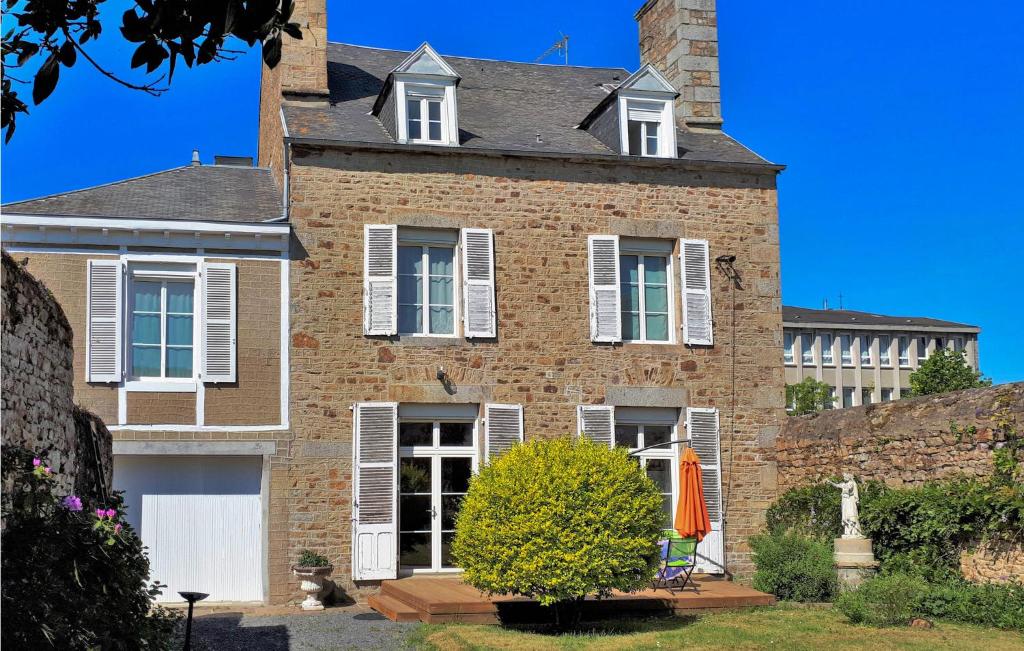 Amazing Home In Avranches With Sauna, Wifi And 3 Bedrooms