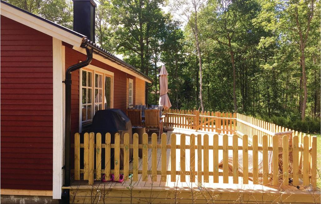 Awesome Home In Ljungby With 2 Bedrooms, Sauna And Wifi photo 3