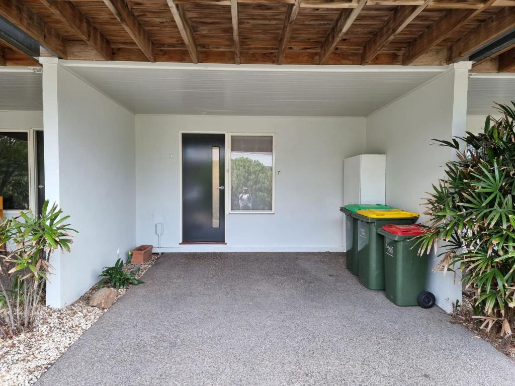 Beatons Beach Front Studio Inverloch photo 1