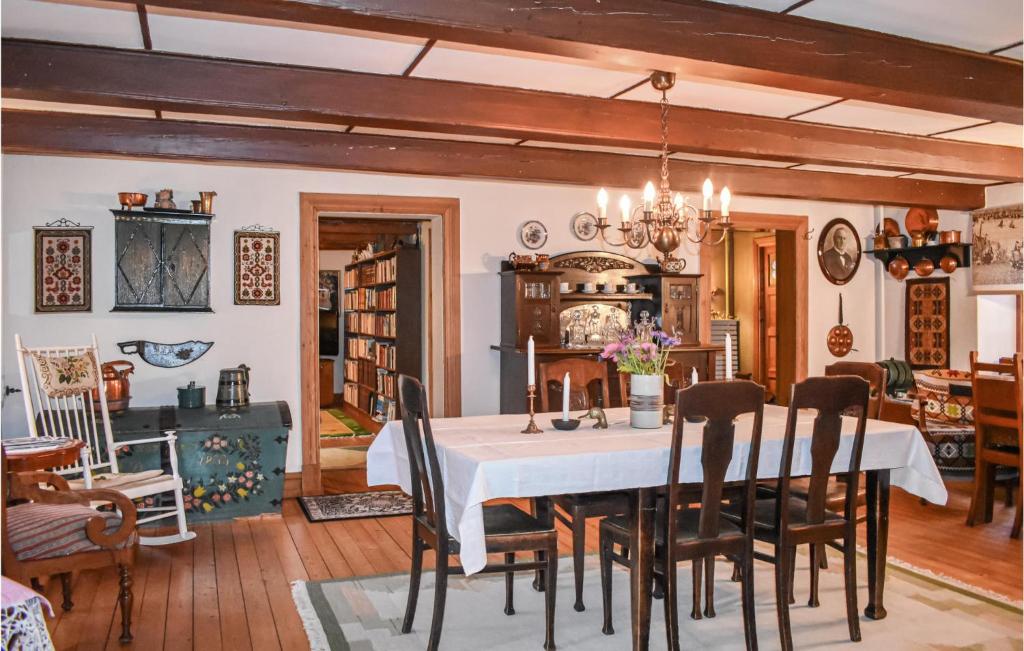 Nice Home In Annelv With 4 Bedrooms And Wifi photo 4