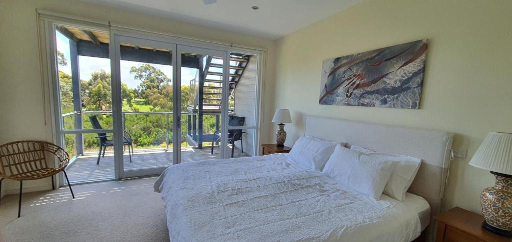 Coastal Soul Villa at Broadbeach photo 3