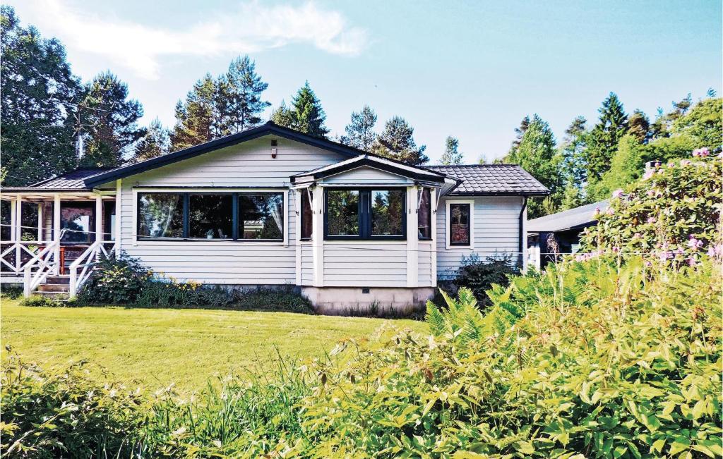 Stunning Home In Laholm With 8 Bedrooms, Sauna And Indoor Swimming Pool
