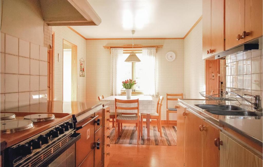 Amazing Apartment In Sdra Vi With 2 Bedrooms And Wifi photo 4