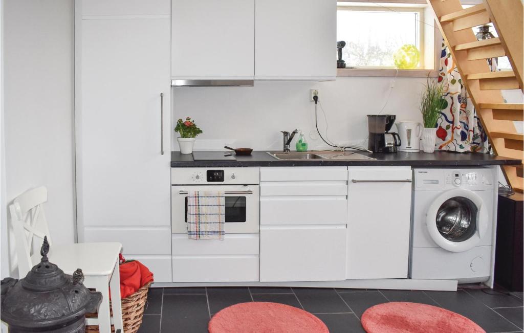 Beautiful Home In Vimmerby With 1 Bedrooms And Wifi photo 3