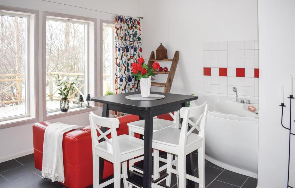 Beautiful Home In Vimmerby With 1 Bedrooms And Wifi photo 4