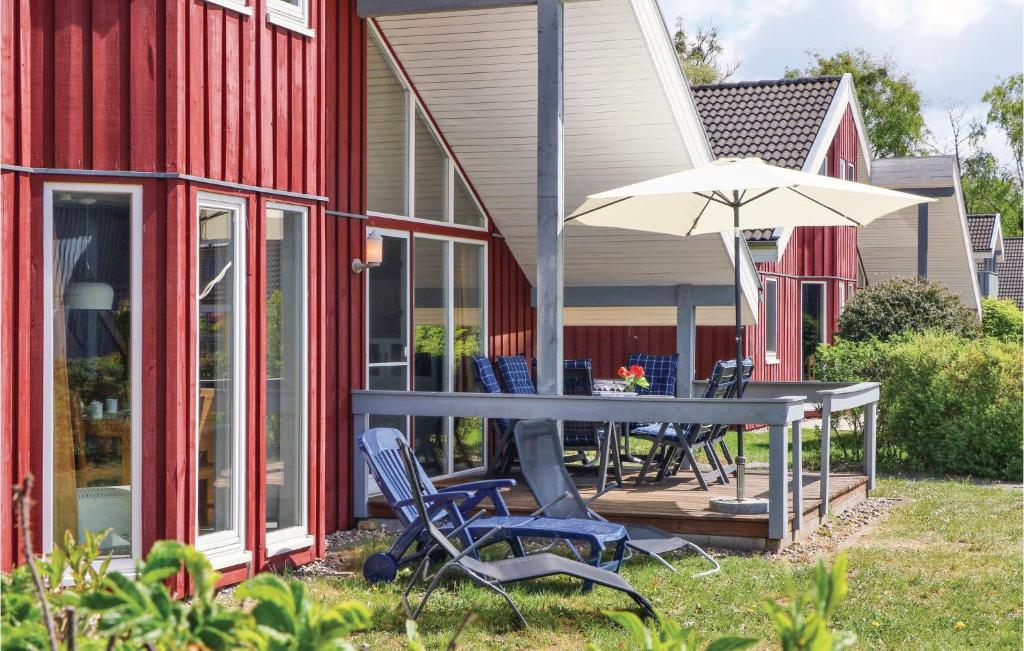 Amazing Home In Rechlin With 3 Bedrooms And Wifi photo 2
