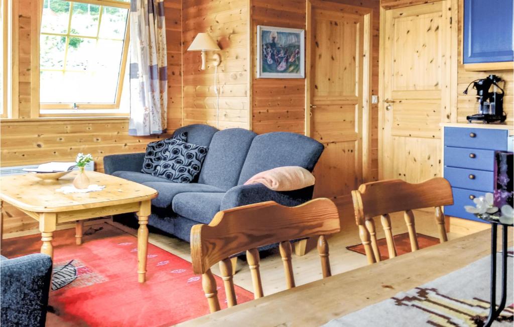 Stunning Home In Hyllestad With 2 Bedrooms And Wifi photo 2