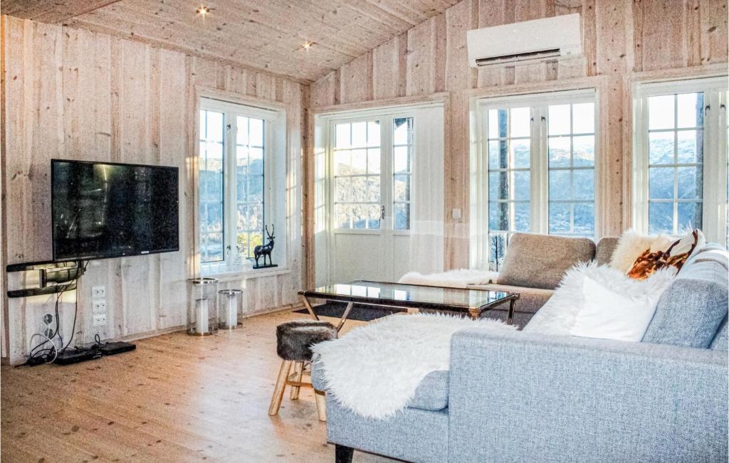 Amazing Home In Matredal With 5 Bedrooms, Sauna And Internet photo 1