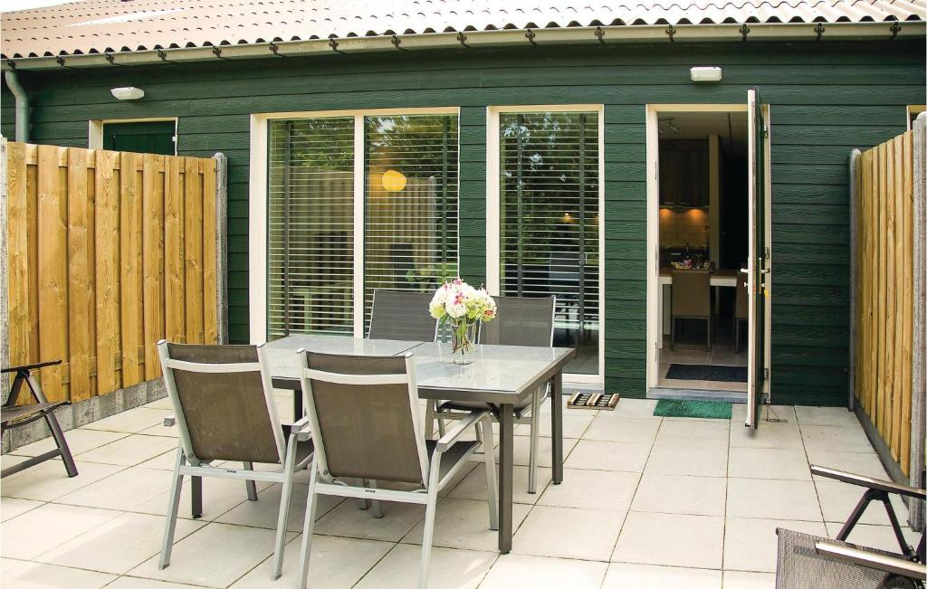 Nice Home In Retranchement With 1 Bedrooms And Wifi