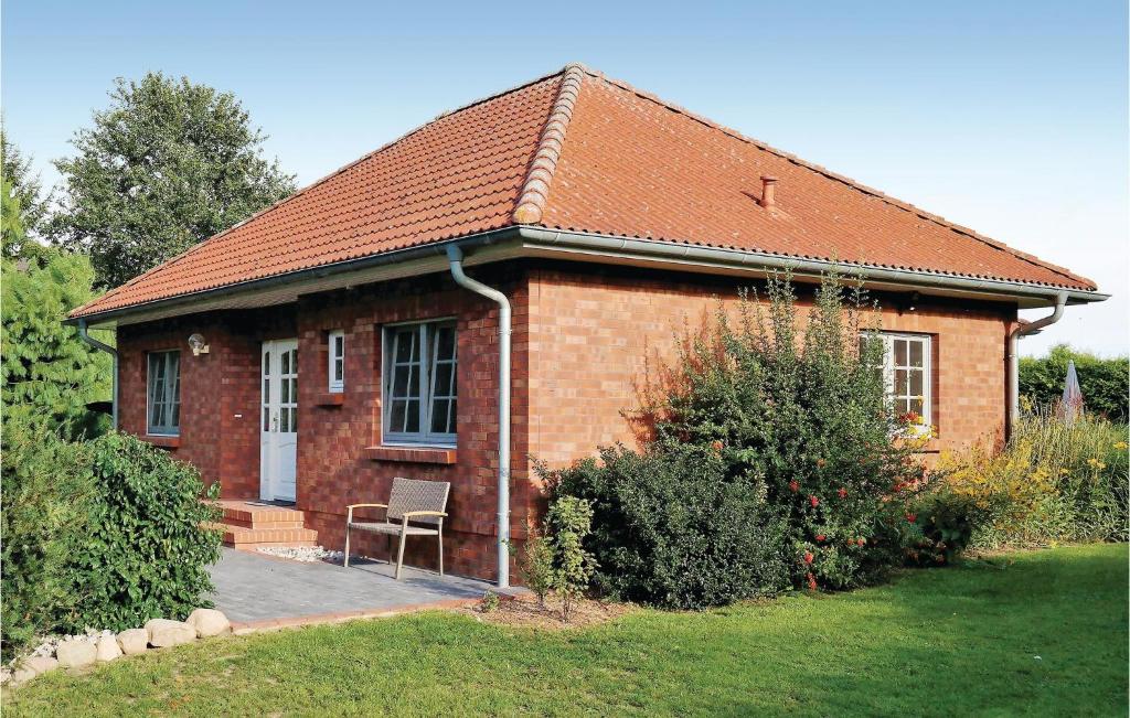 Beautiful Home In Ahrenshagen Ot Tribohm With 2 Bedrooms And Wifi photo 3