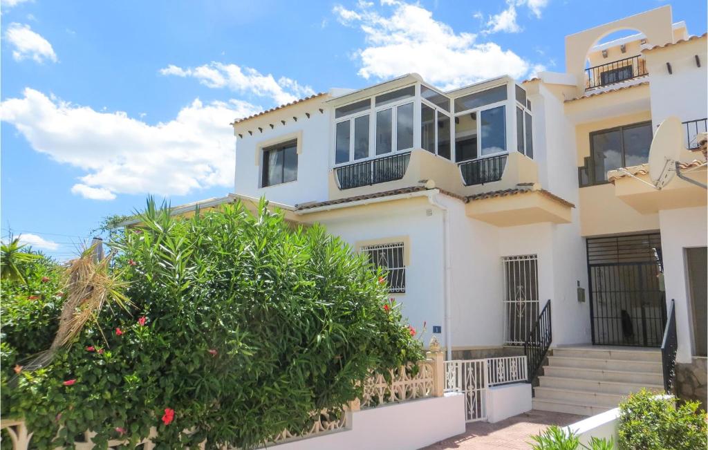 Awesome Apartment In Quesada With 2 Bedrooms, Wifi And Outdoor Swimming Pool