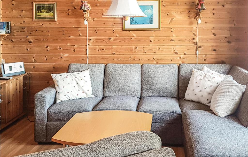 Awesome Home In ystese With 3 Bedrooms And Sauna photo 3