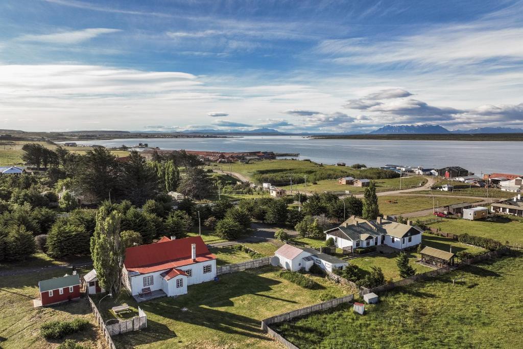 Puerto Bories House, Country Houses in Patagonia photo 1