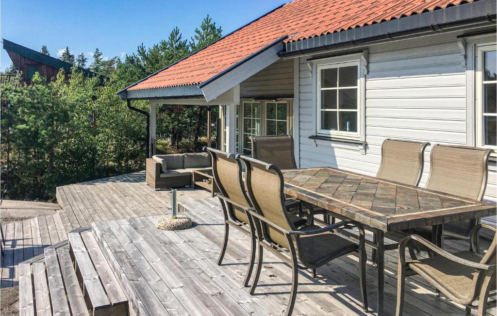 Awesome Home In Skjeberg With 4 Bedrooms photo 4