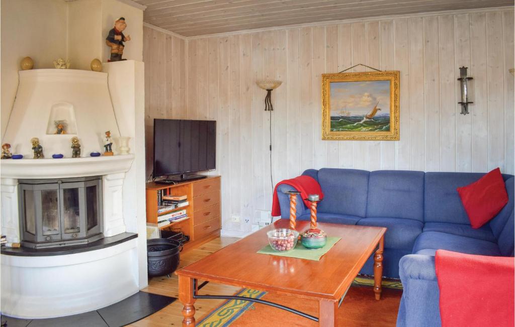 Beautiful Home In Risr With 4 Bedrooms, Sauna And Internet photo 2