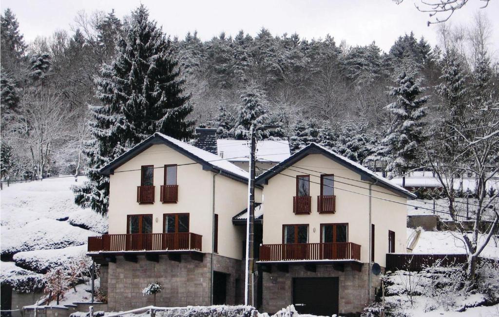 Nice Home In Burg-reuland With 3 Bedrooms, Sauna And Wifi photo 4