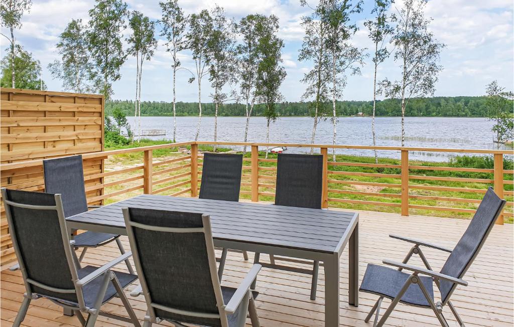 Nice Home In Skillingaryd With 4 Bedrooms And Wifi photo 2