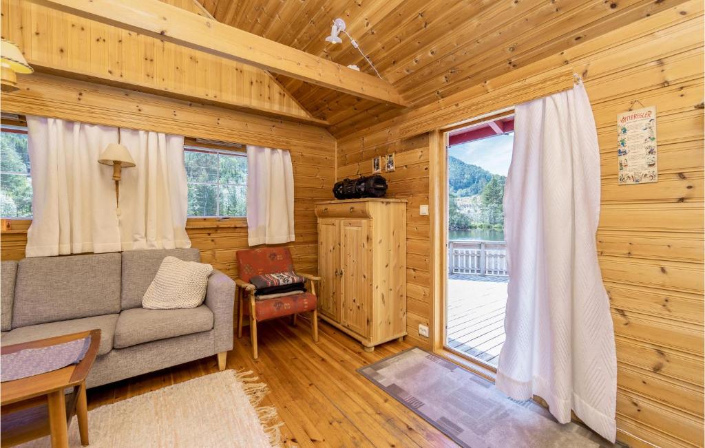 Amazing Home In Sandane With 3 Bedrooms photo 4