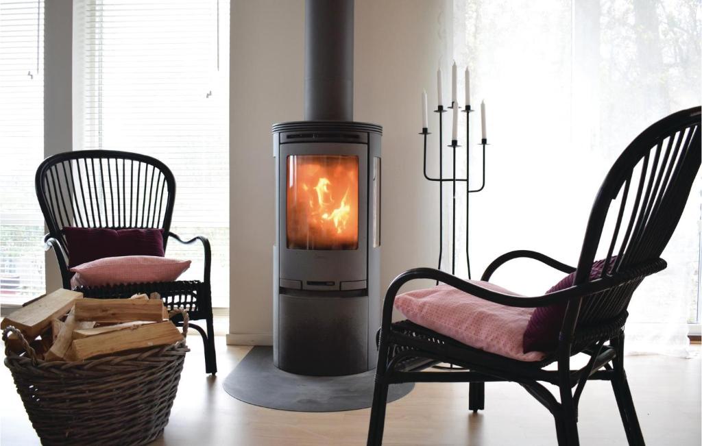 Nice Home In ngelholm With 1 Bedrooms, Outdoor Swimming Pool And Wifi photo 4