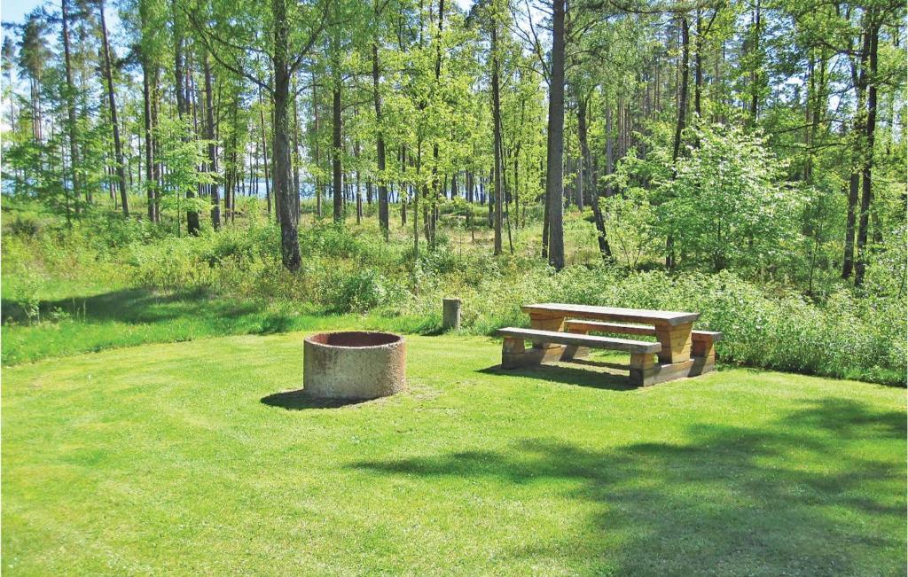 Stunning Home In Lidhult With 2 Bedrooms photo 3