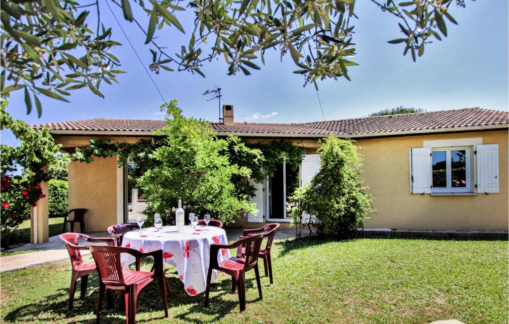 Beautiful Home In Malataverne With 3 Bedrooms, Wifi And Private Swimming Pool photo 3