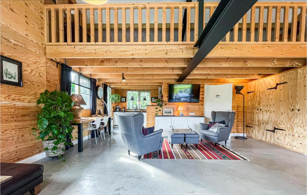 Nice Home In Loosdrecht With Wifi photo 2