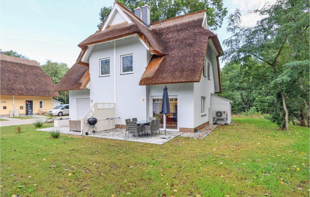 Reetdachhaus Waldidylle