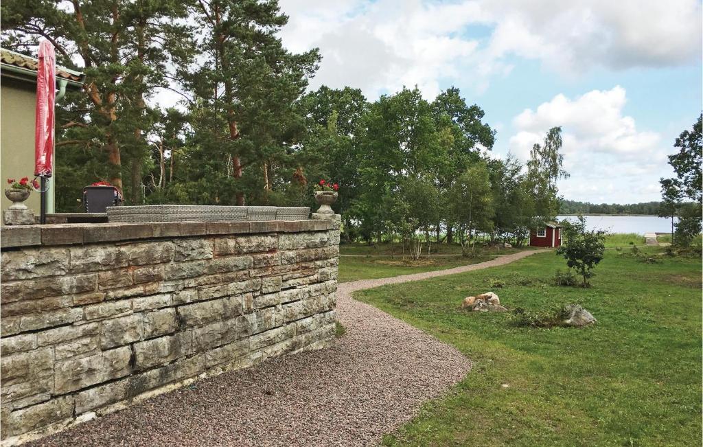 Beautiful Home In Rockneby With 4 Bedrooms And Wifi photo 2