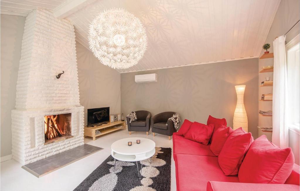 Awesome Home In tran With 2 Bedrooms photo 3