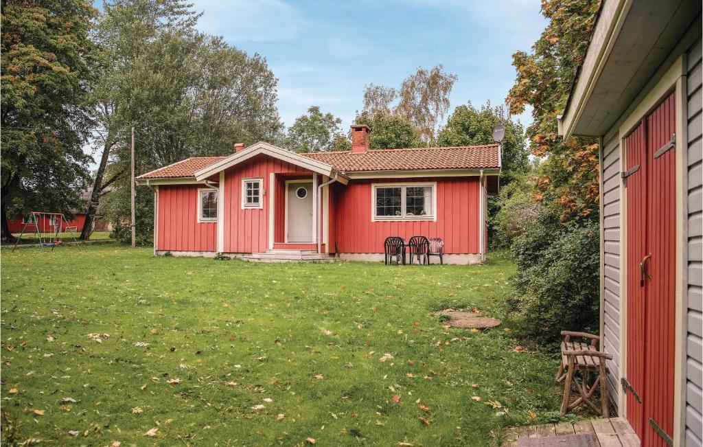 Awesome Home In tran With 2 Bedrooms