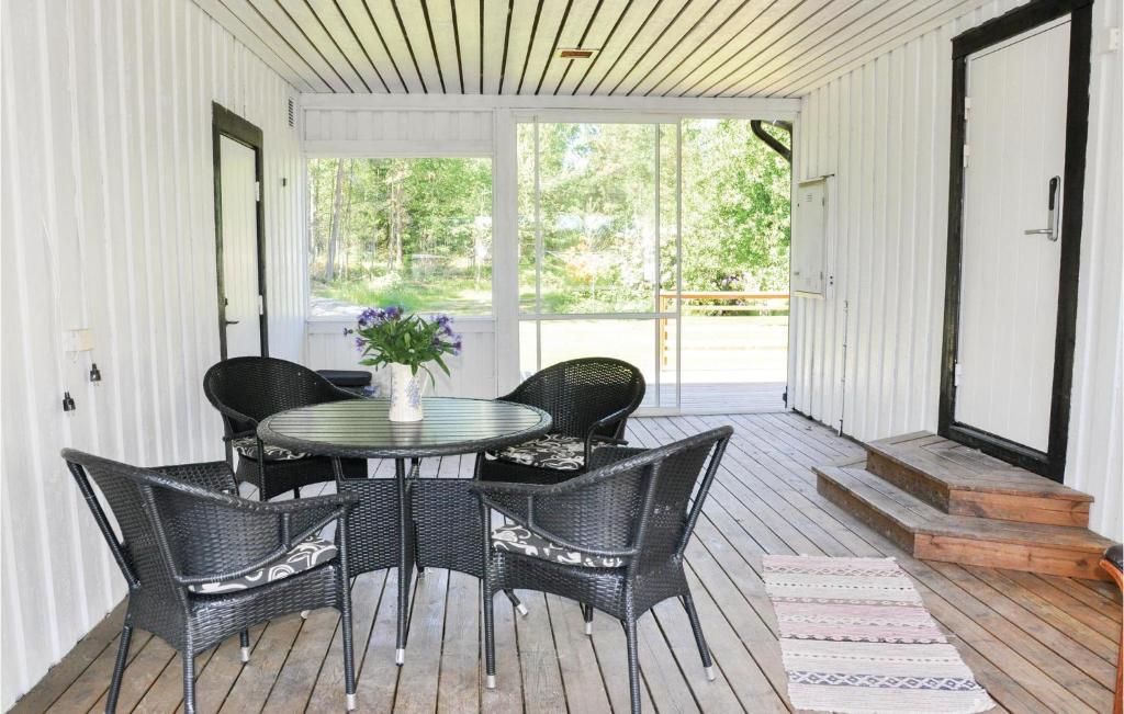 Stunning Home In Sffle With 5 Bedrooms And Wifi photo 2