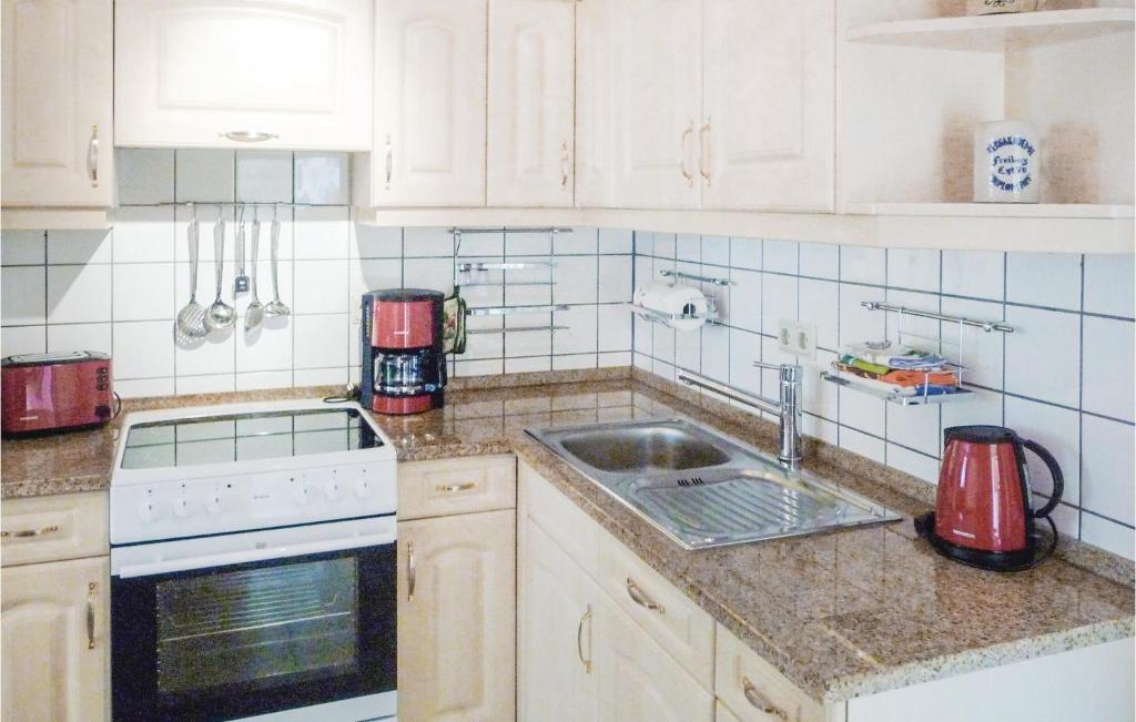 Stunning Apartment In Freiberg With 1 Bedrooms And Wifi photo 3