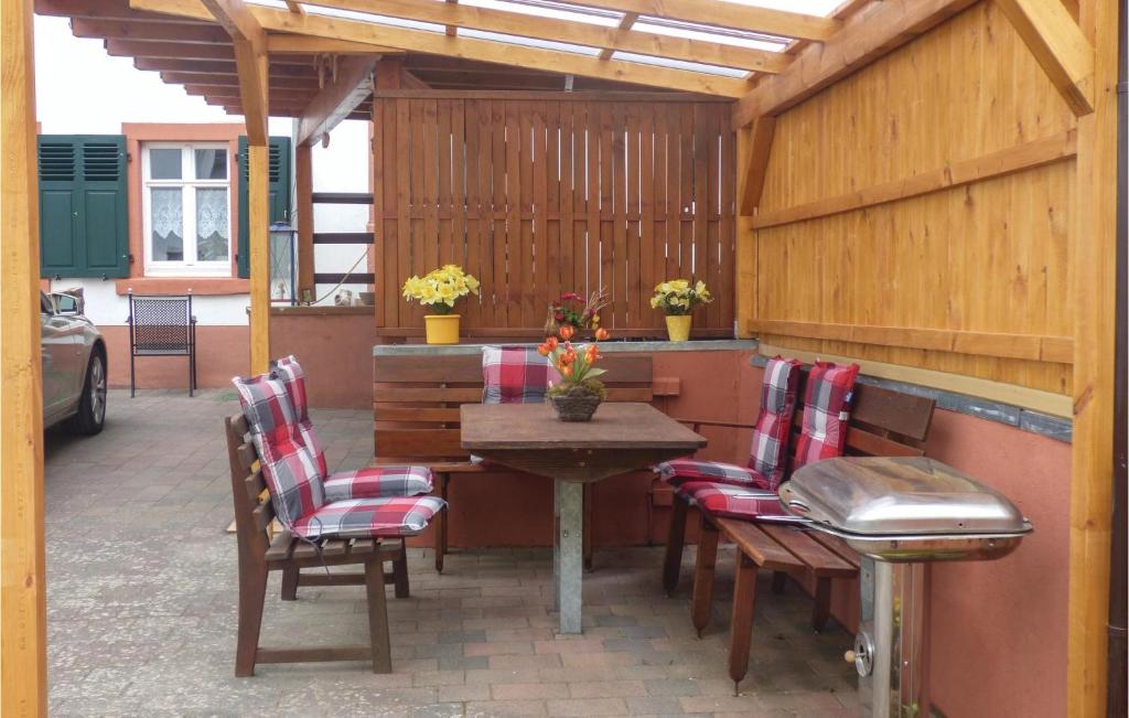 Amazing Home In Strohn With 3 Bedrooms And Wifi photo 2