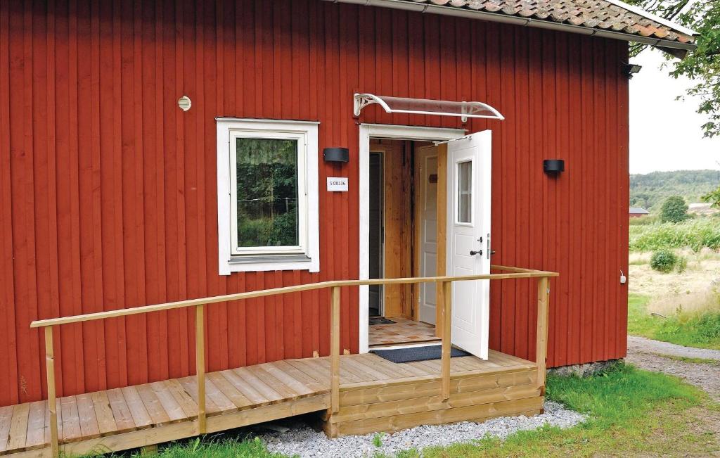 Nice Apartment In Svanesund With 2 Bedrooms And Wifi photo 2